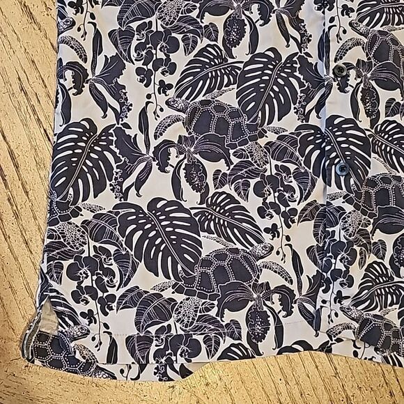 Tommy Bahama silk turtle Hawaiian shirt size L - Picture 3 of 11